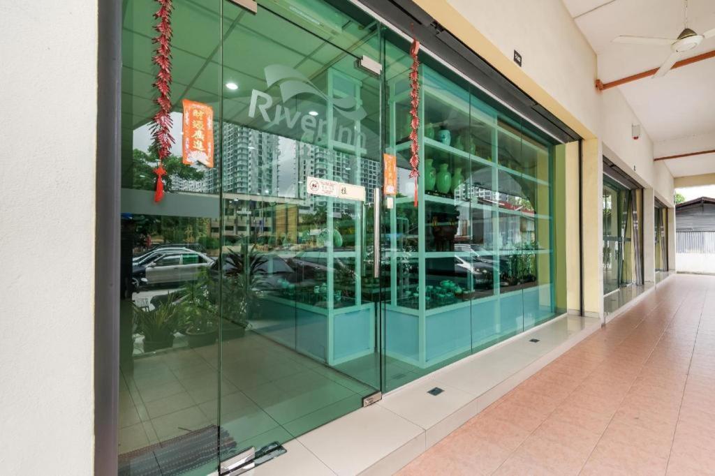 Oyo 301 River Inn Hotel Баттерворт Экстерьер фото