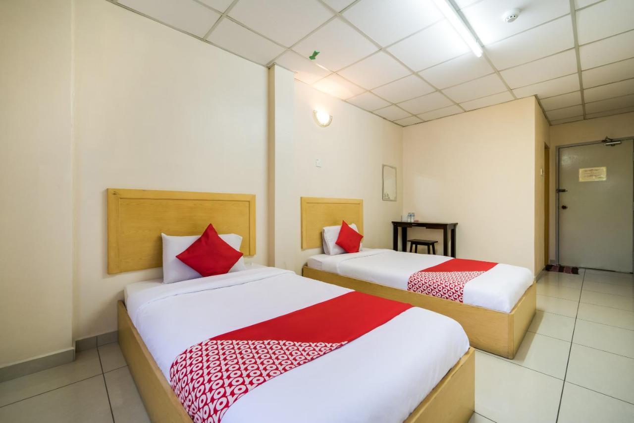 Oyo 301 River Inn Hotel Баттерворт Экстерьер фото